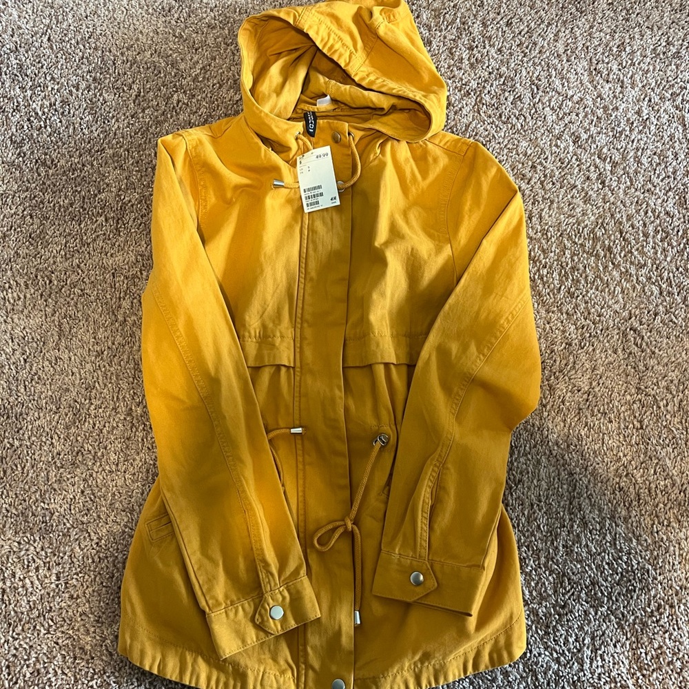 H&M Gold Jacket - Picture 2 of 5
